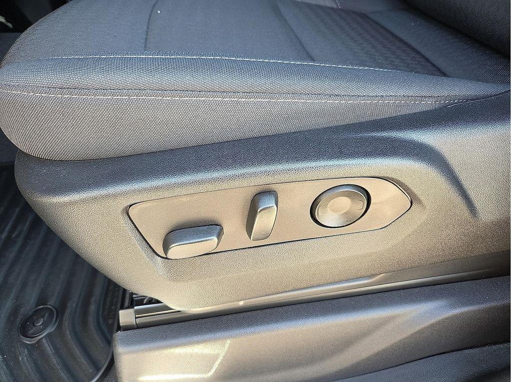 used 2022 Chevrolet Silverado 1500 car, priced at $44,979