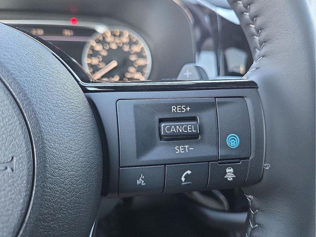 new 2025 Nissan Pathfinder car, priced at $45,300