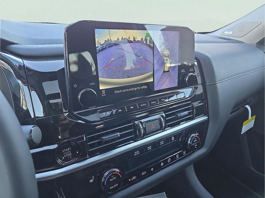 new 2025 Nissan Pathfinder car, priced at $45,300