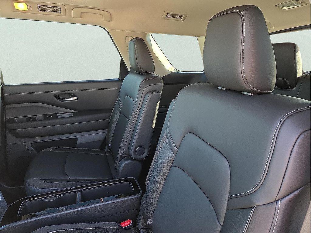 new 2025 Nissan Pathfinder car, priced at $45,300