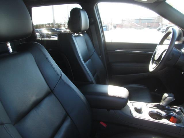 used 2022 Jeep Grand Cherokee car, priced at $30,188