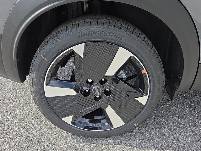 new 2025 Nissan Kicks car, priced at $30,750