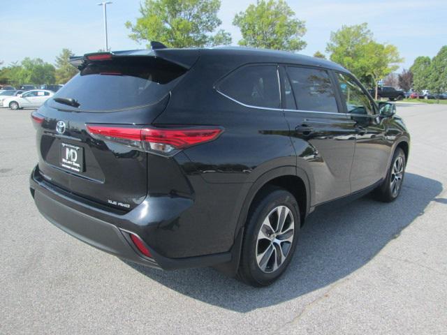 used 2023 Toyota Highlander car, priced at $35,551