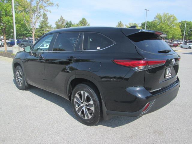 used 2023 Toyota Highlander car, priced at $35,551