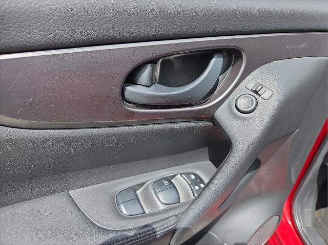 used 2020 Nissan Rogue Sport car, priced at $13,299