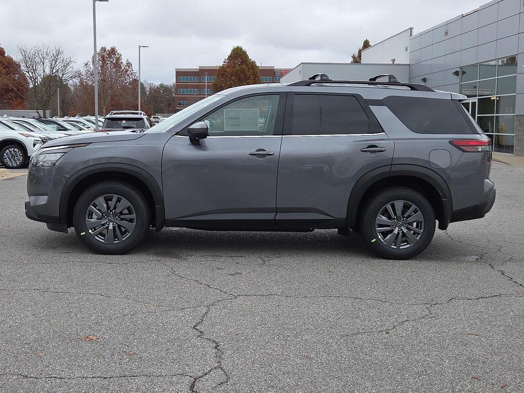 new 2025 Nissan Pathfinder car, priced at $39,260