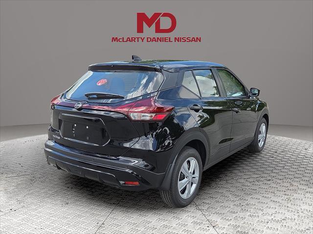 new 2025 Nissan Kicks car, priced at $23,624