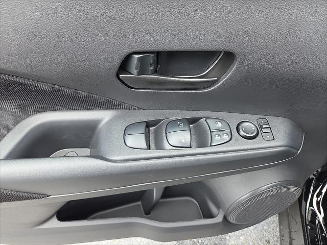 new 2025 Nissan Kicks car, priced at $23,624