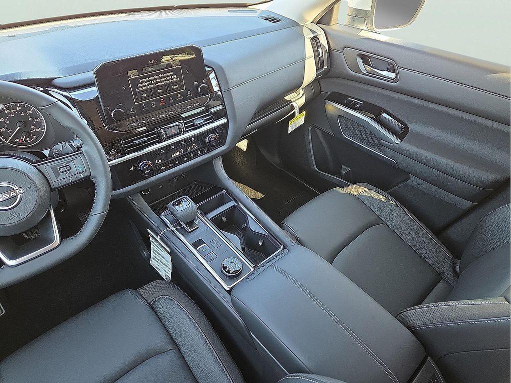 new 2025 Nissan Pathfinder car, priced at $42,425