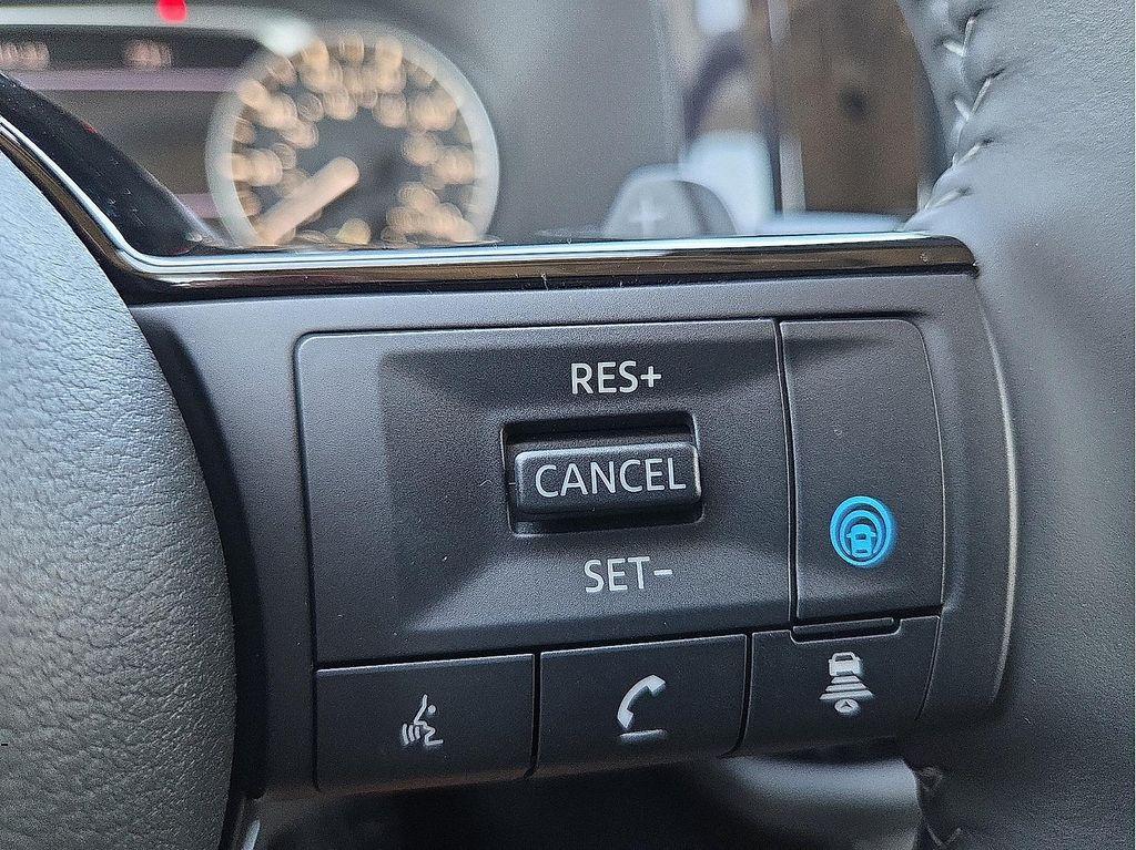 new 2025 Nissan Pathfinder car, priced at $42,425