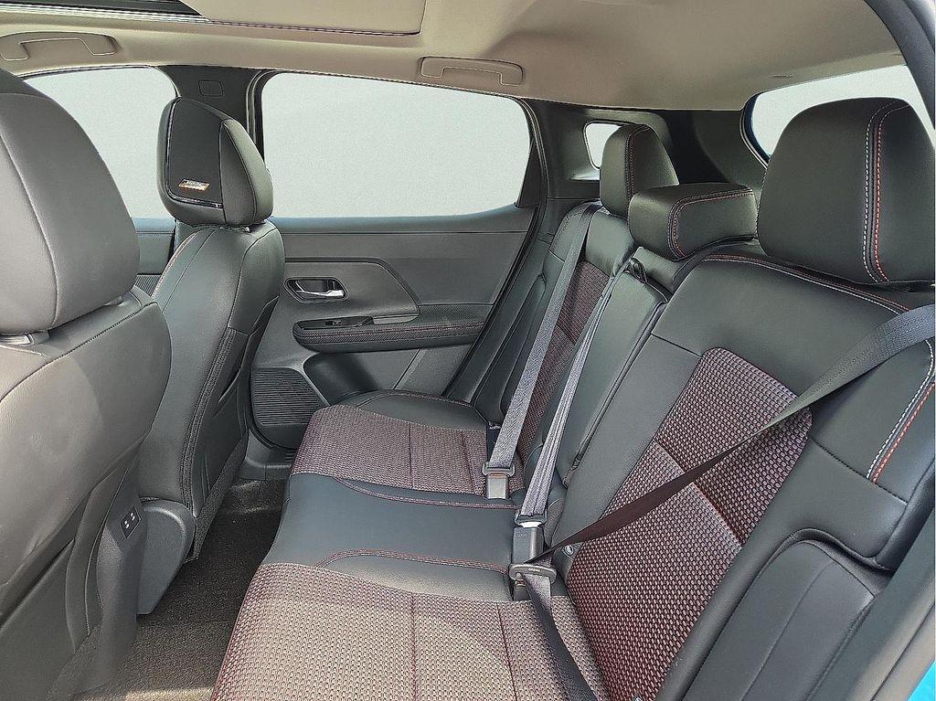 new 2025 Nissan Kicks car, priced at $27,123