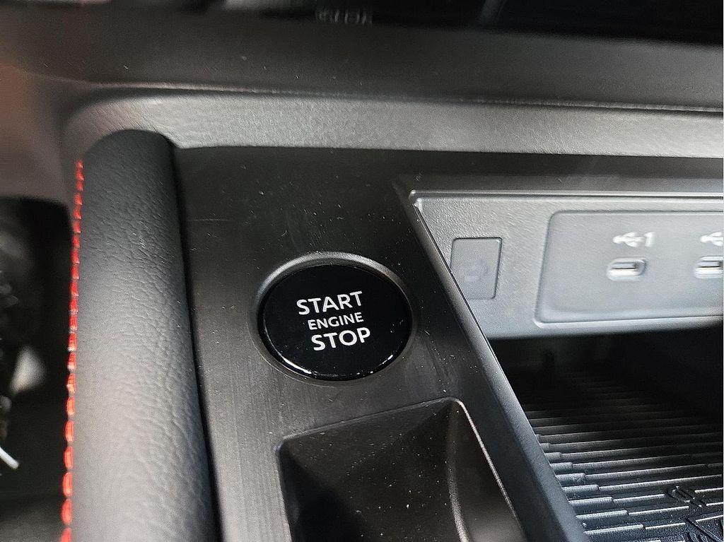 new 2025 Nissan Kicks car, priced at $27,123