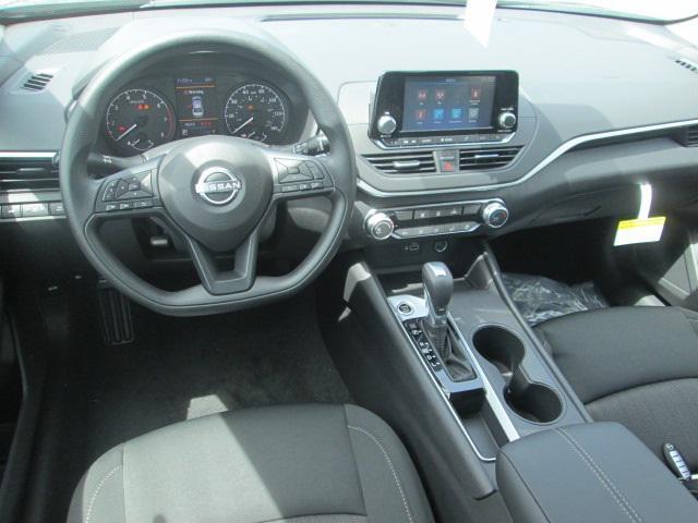 new 2024 Nissan Altima car, priced at $23,325