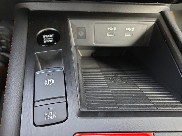 new 2025 Nissan Kicks car, priced at $31,690