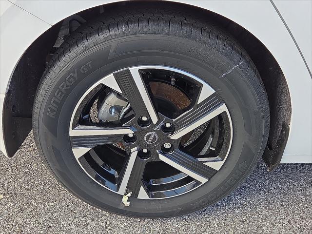 new 2025 Nissan Sentra car, priced at $23,639