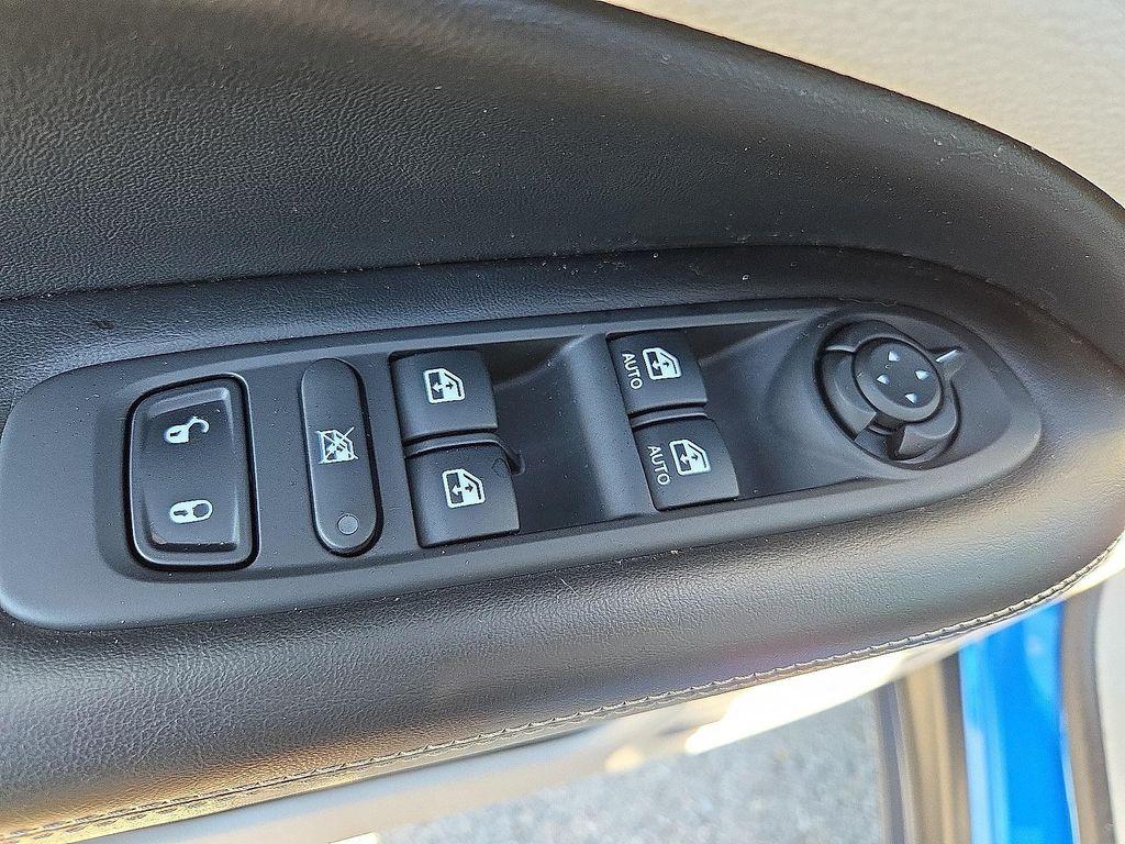 used 2018 Jeep Compass car, priced at $17,330