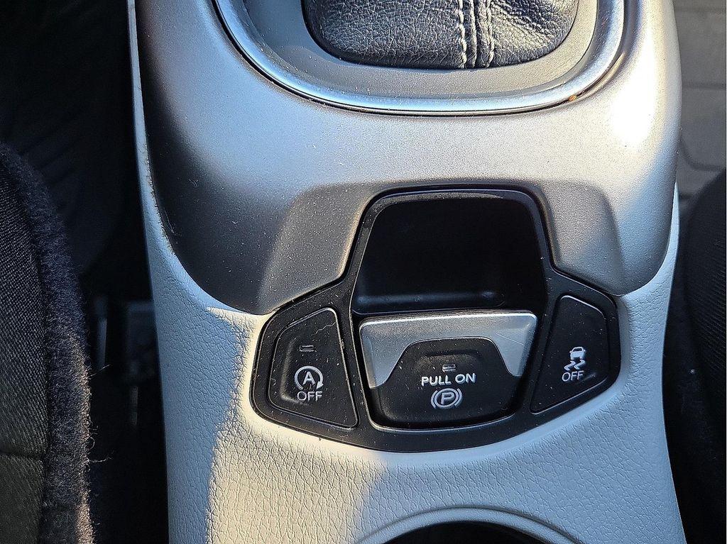 used 2018 Jeep Compass car, priced at $17,330