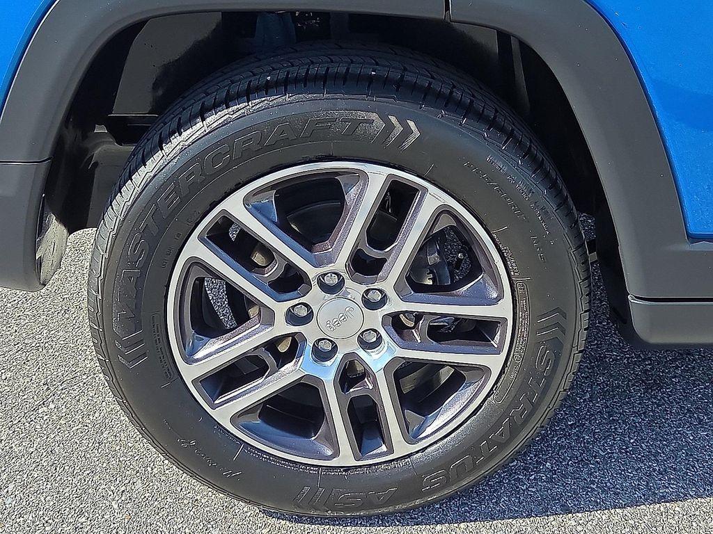 used 2018 Jeep Compass car, priced at $17,330