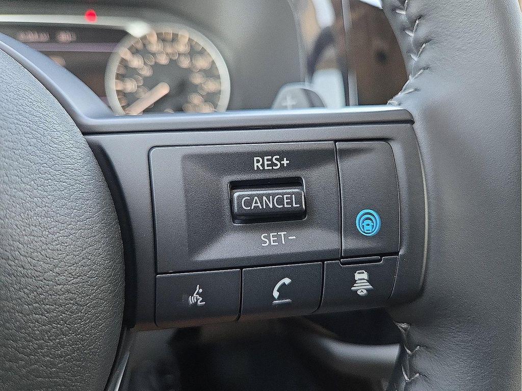 new 2025 Nissan Pathfinder car, priced at $38,555