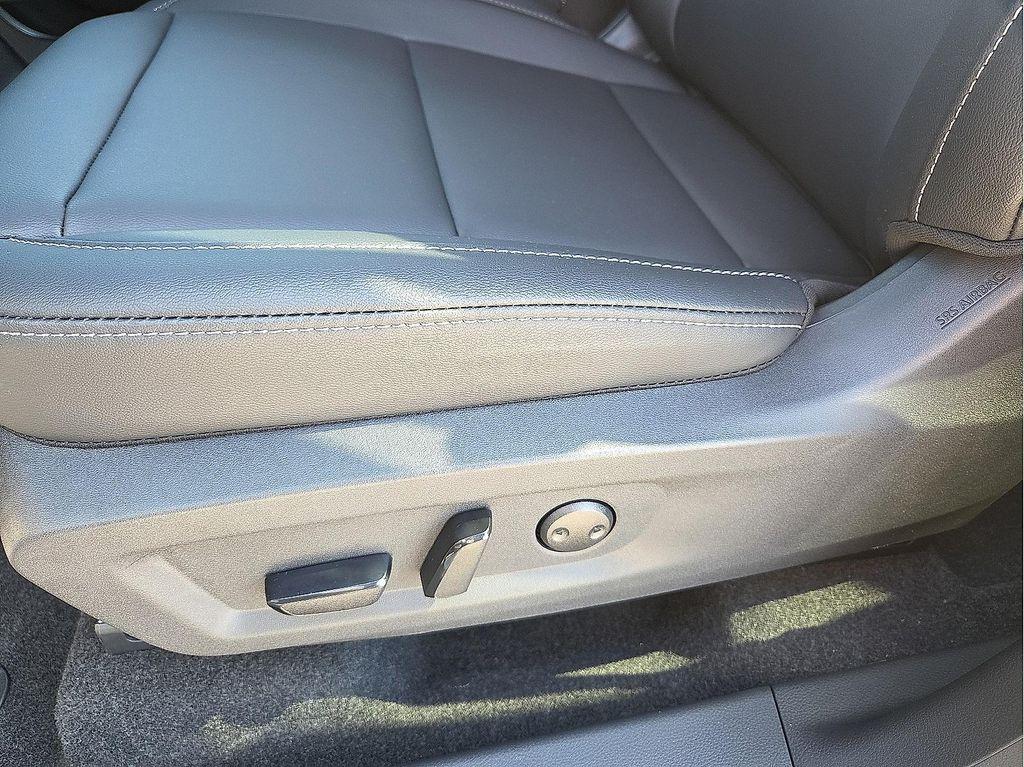 new 2025 Nissan Murano car, priced at $42,543