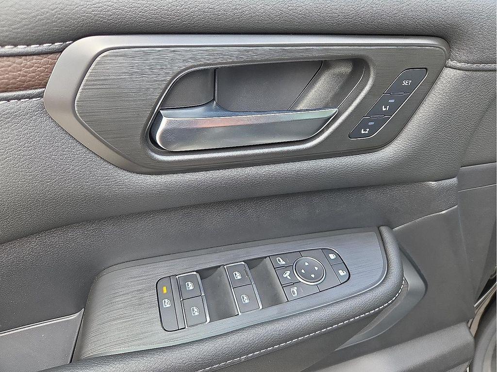 new 2025 Nissan Armada car, priced at $69,084