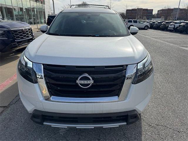 new 2025 Nissan Pathfinder car, priced at $47,222
