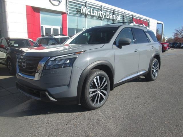new 2025 Nissan Pathfinder car, priced at $47,180