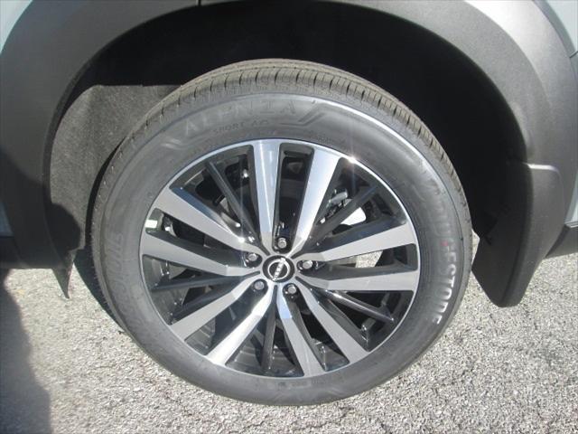 new 2025 Nissan Pathfinder car, priced at $47,180