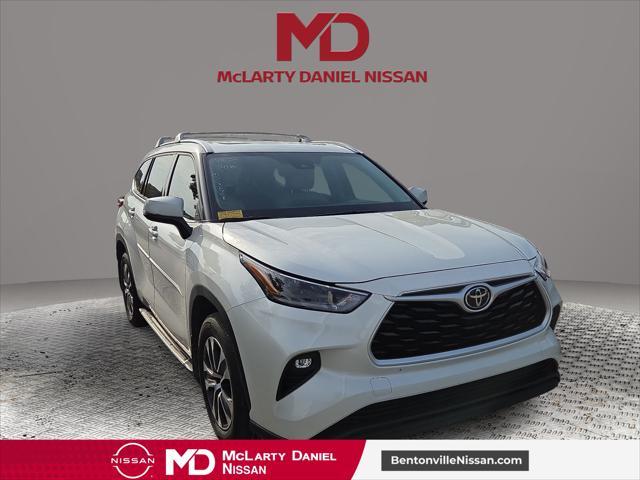 used 2021 Toyota Highlander car, priced at $35,489
