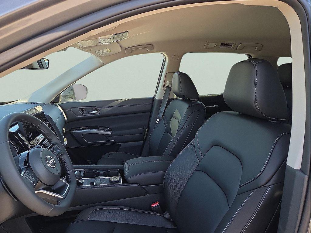 new 2025 Nissan Pathfinder car, priced at $39,879