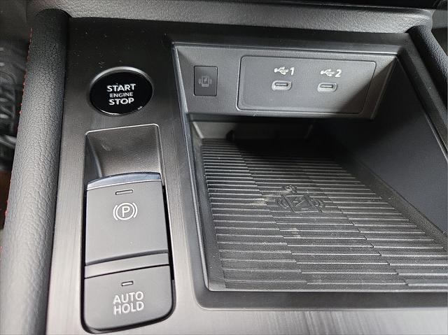new 2025 Nissan Kicks car, priced at $30,564