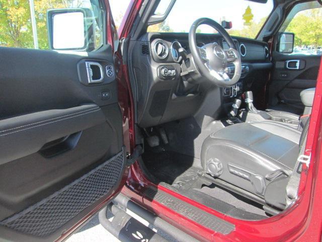 used 2021 Jeep Gladiator car, priced at $38,784