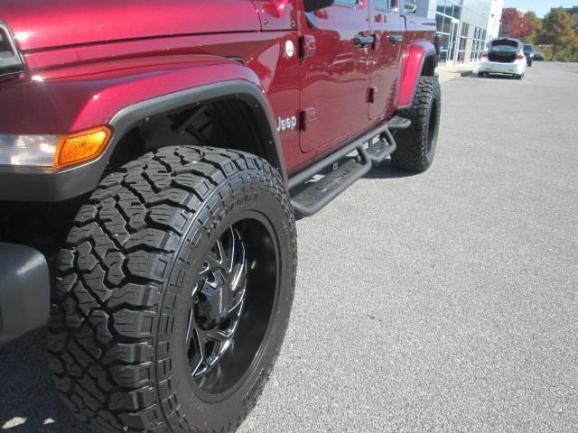 used 2021 Jeep Gladiator car, priced at $38,784