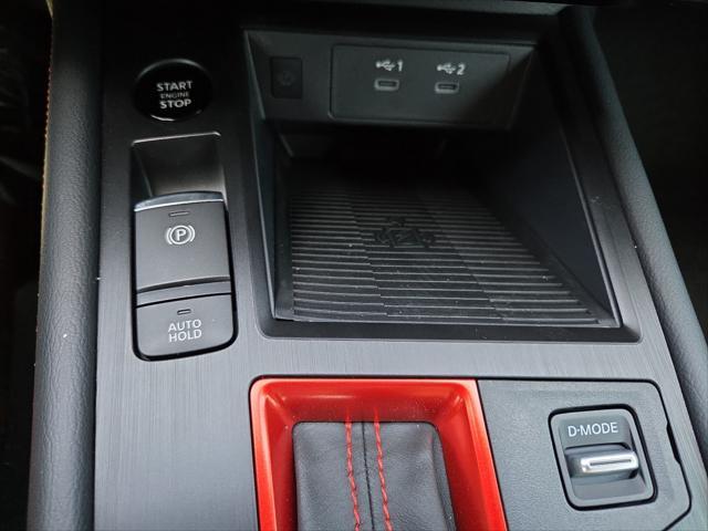 new 2025 Nissan Kicks car, priced at $29,442