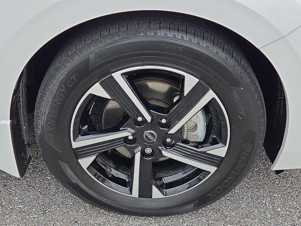 used 2024 Nissan Sentra car, priced at $21,159