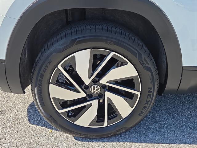 used 2024 Volkswagen Atlas car, priced at $35,777