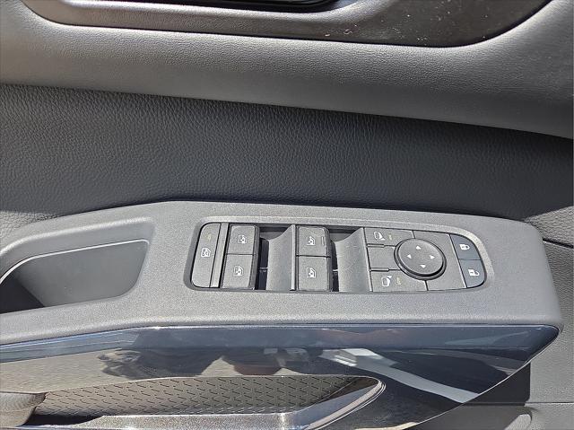 new 2025 Nissan Pathfinder car, priced at $40,636