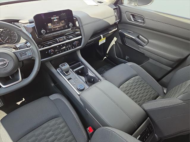 new 2025 Nissan Pathfinder car, priced at $40,636