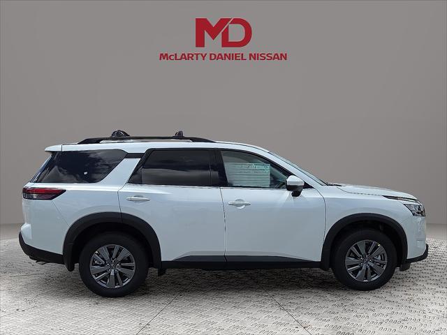 new 2025 Nissan Pathfinder car, priced at $40,636