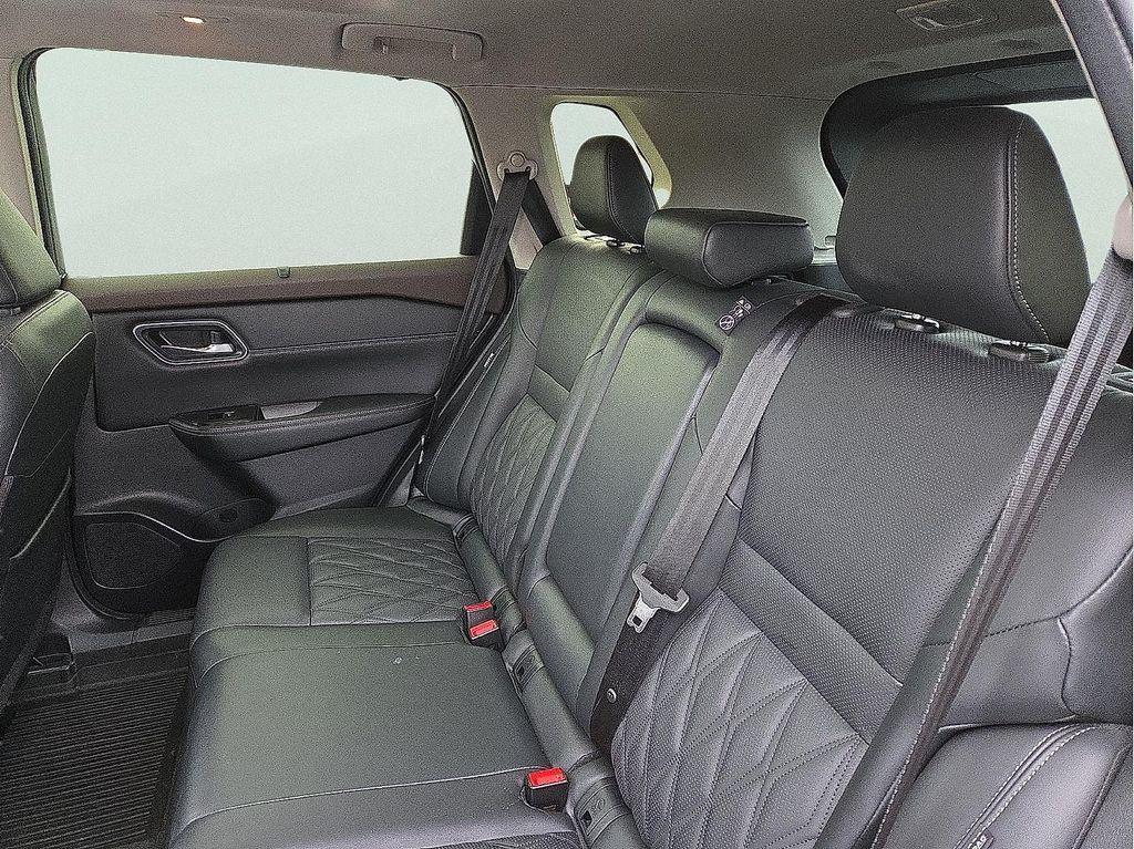 used 2023 Nissan Rogue car, priced at $29,998