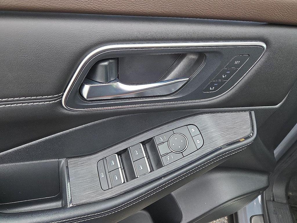 used 2023 Nissan Rogue car, priced at $29,998