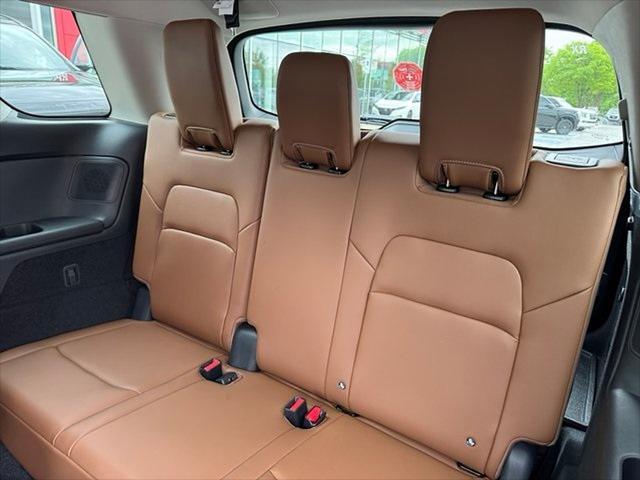 new 2025 Nissan Pathfinder car, priced at $48,132