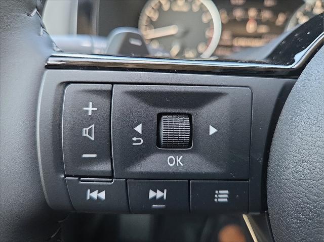 new 2025 Nissan Pathfinder car, priced at $42,755