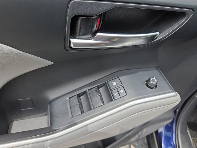 used 2020 Toyota Highlander car, priced at $29,669
