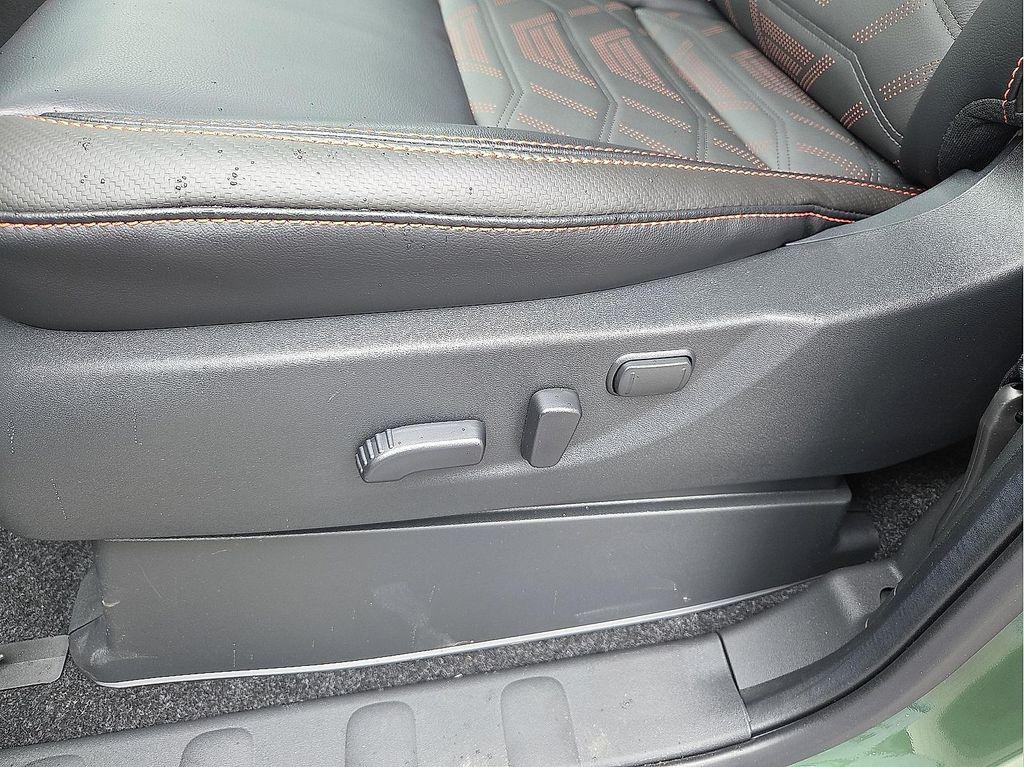new 2025 Nissan Frontier car, priced at $44,665