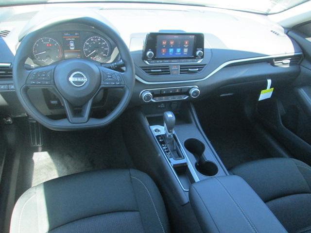 new 2024 Nissan Altima car, priced at $23,325