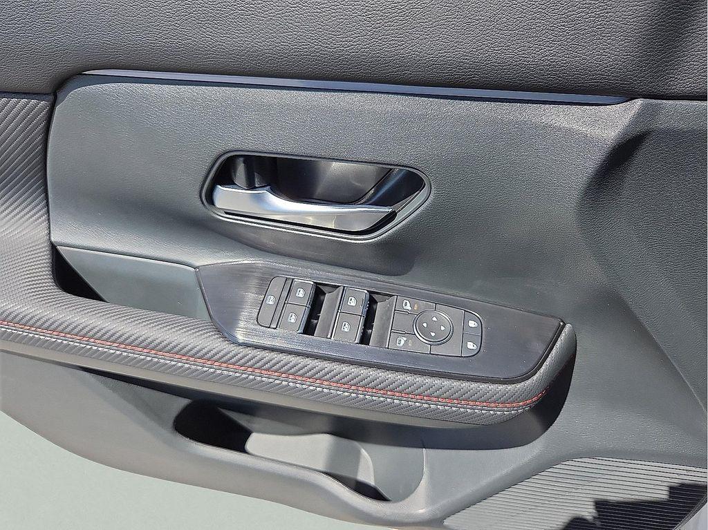 new 2025 Nissan Kicks car, priced at $27,586