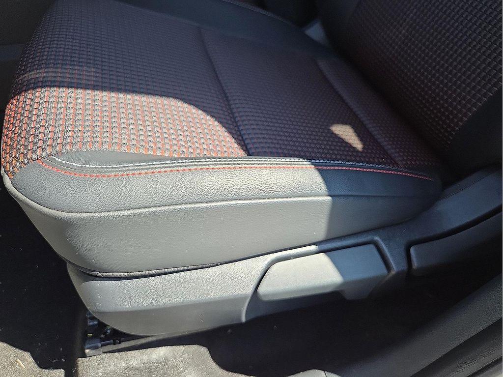 new 2025 Nissan Kicks car, priced at $27,586