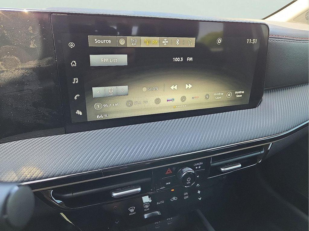 new 2025 Nissan Kicks car, priced at $27,586