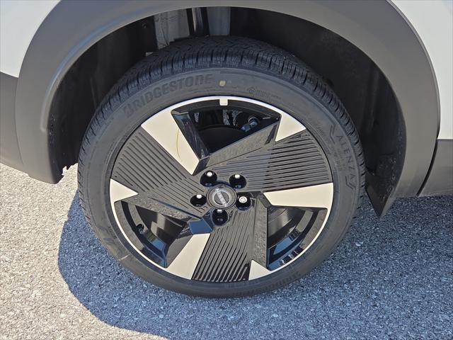 new 2025 Nissan Kicks car, priced at $28,086